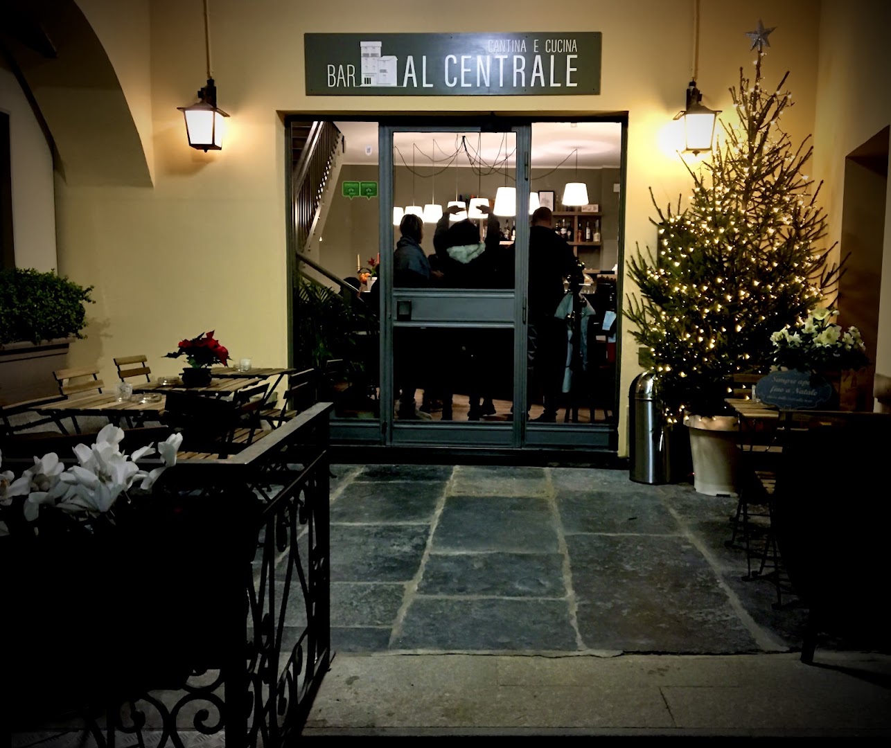 BAR AL CENTRALE Cantina e Cucina