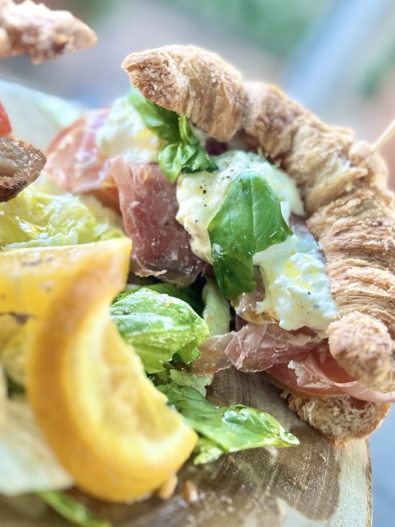 Bar Al Chiosco da Cristiano - Specchiolla | Cornetteria Notturna
