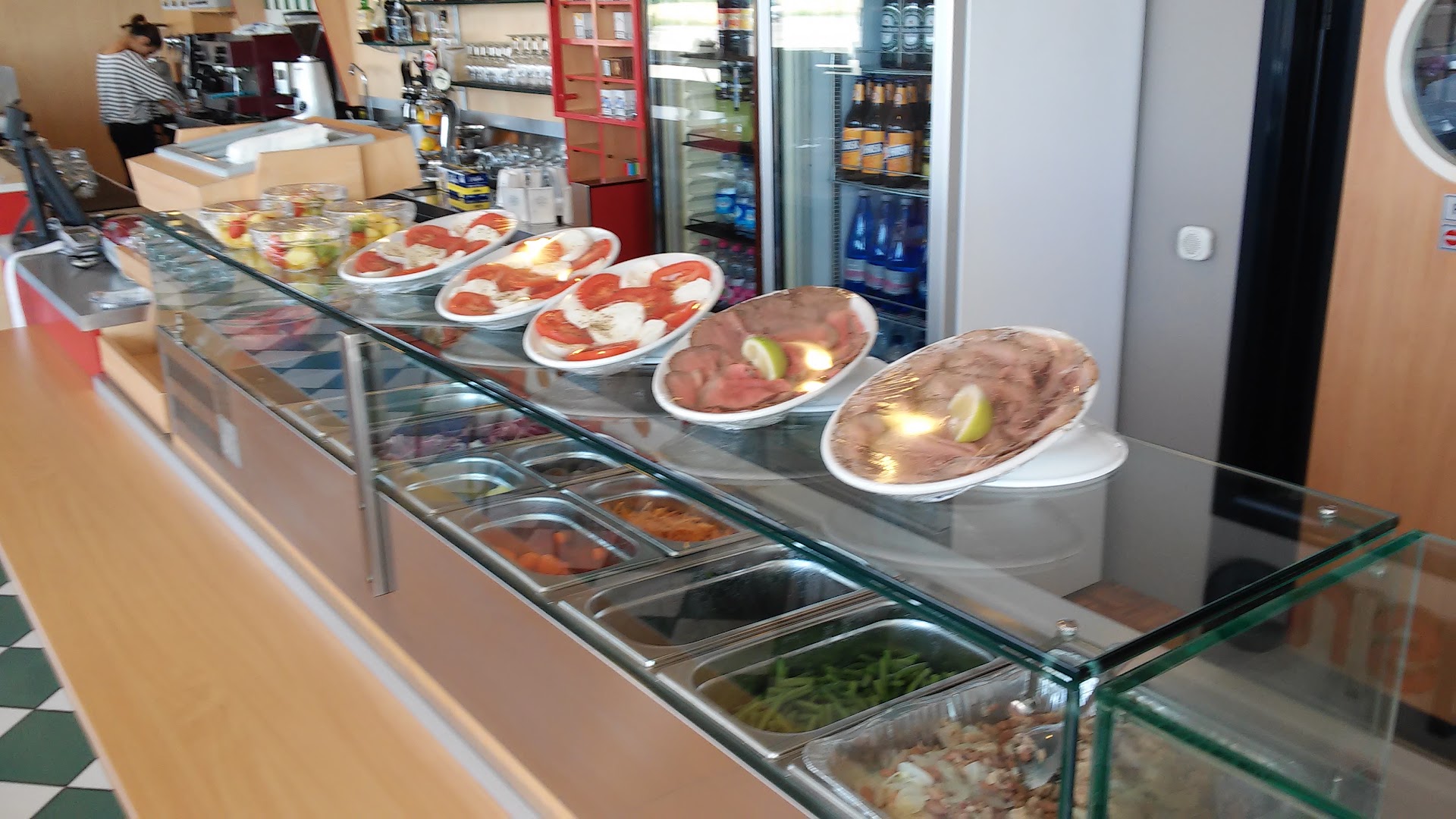 Bar "Al Tabarein"