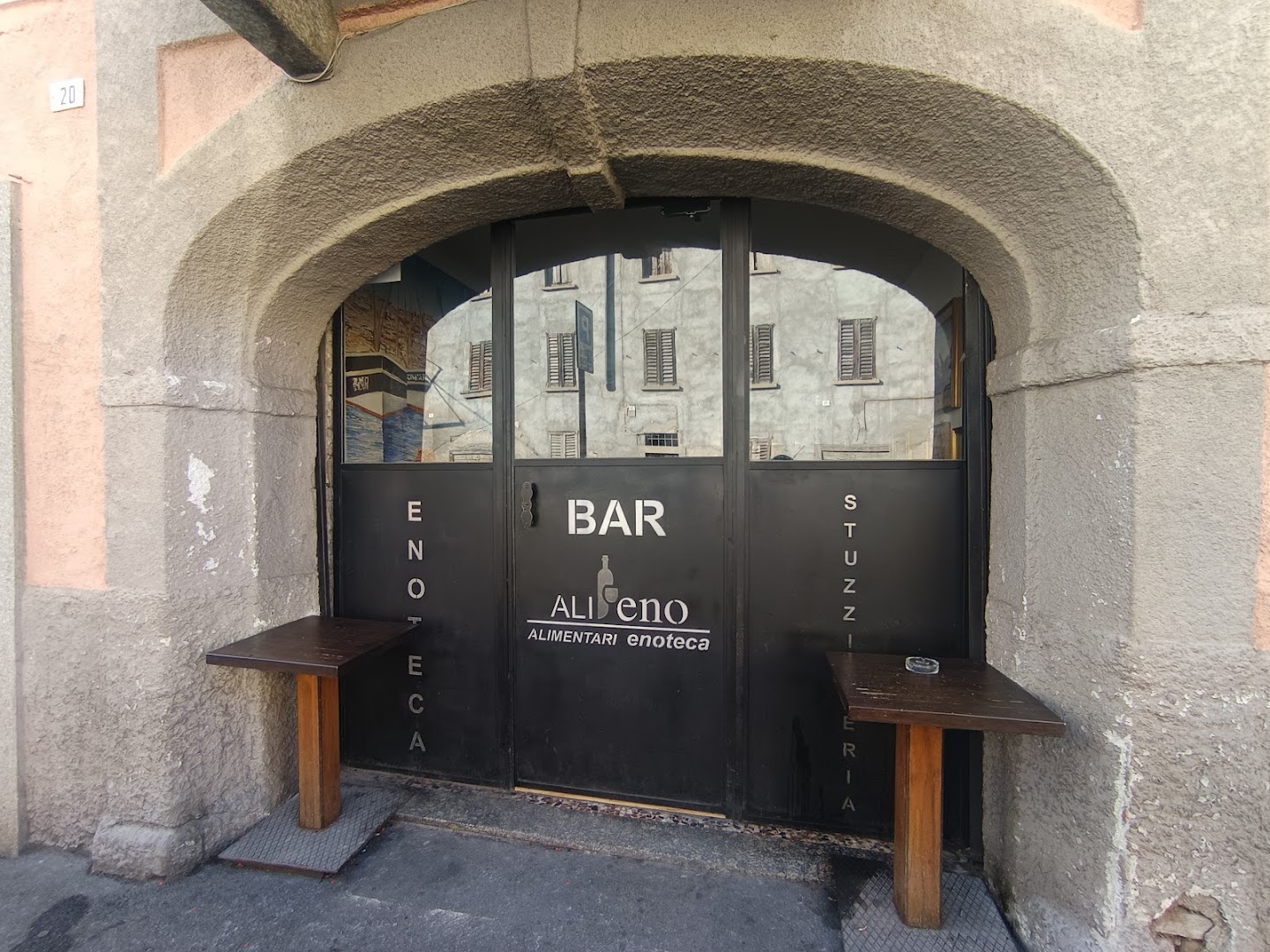 Bar Alieno - Alimentari/Enoteca