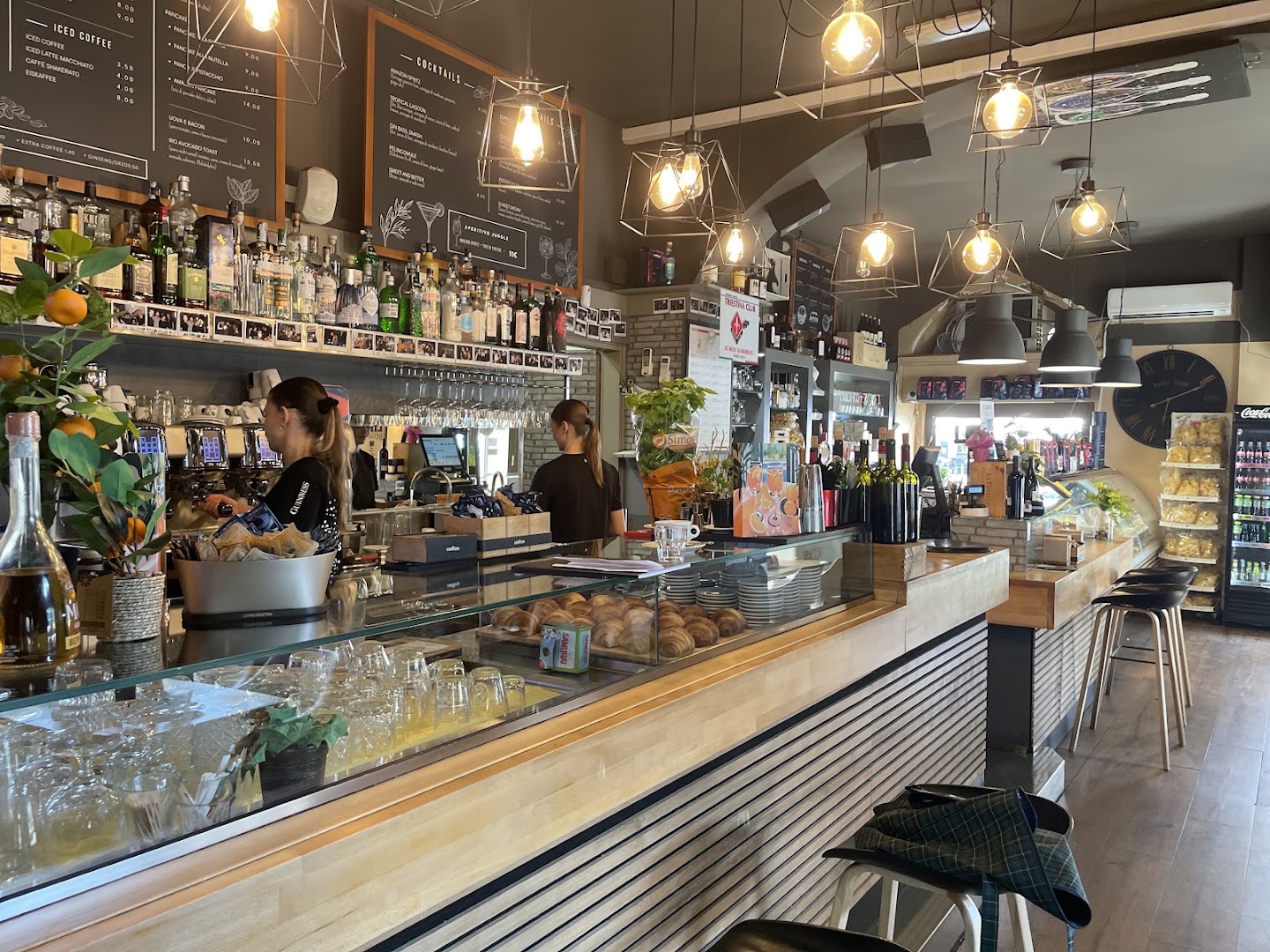 Bar Aperitivi | Amazon Coffee Shop | Trieste