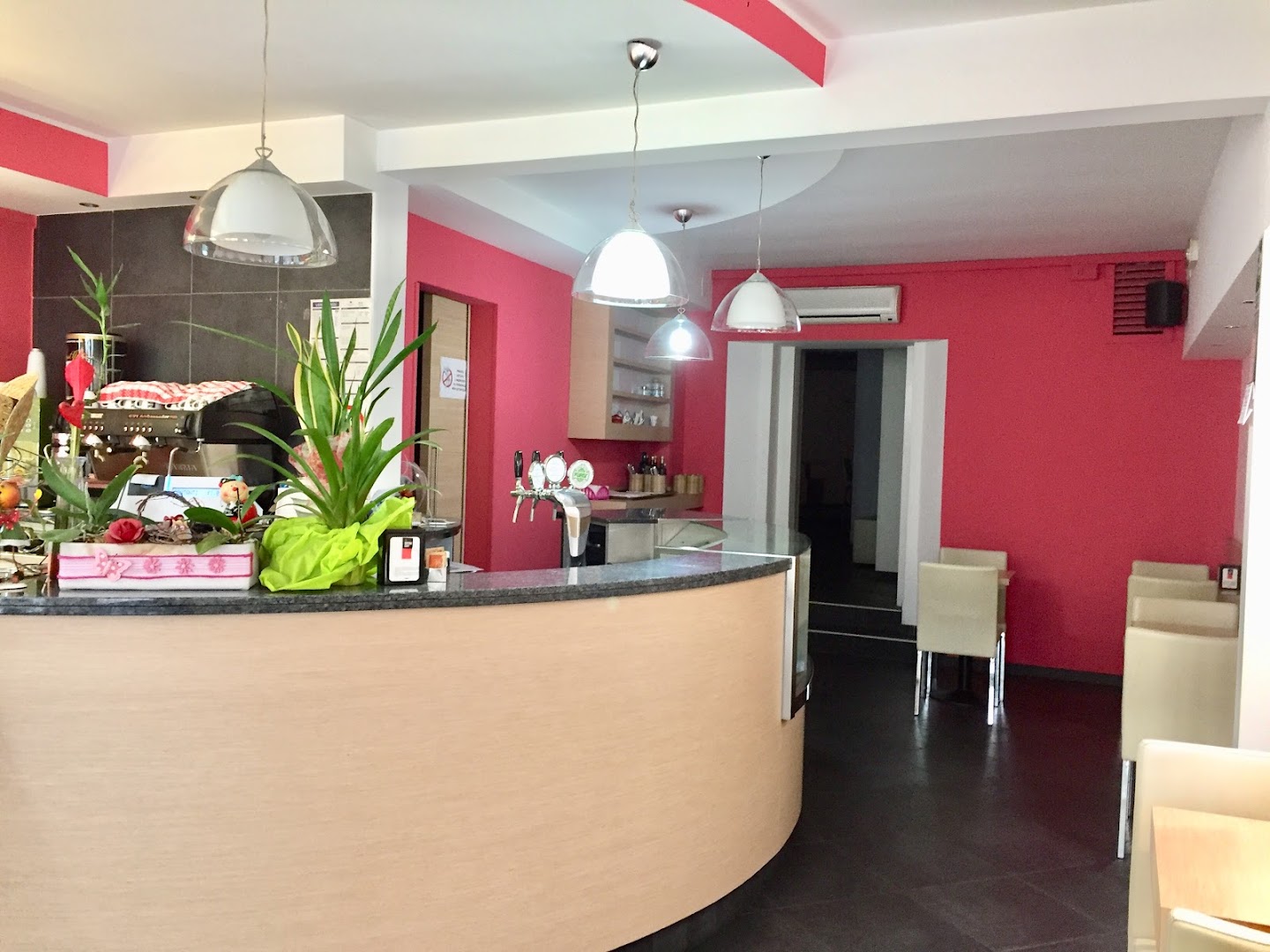 Bar AQ