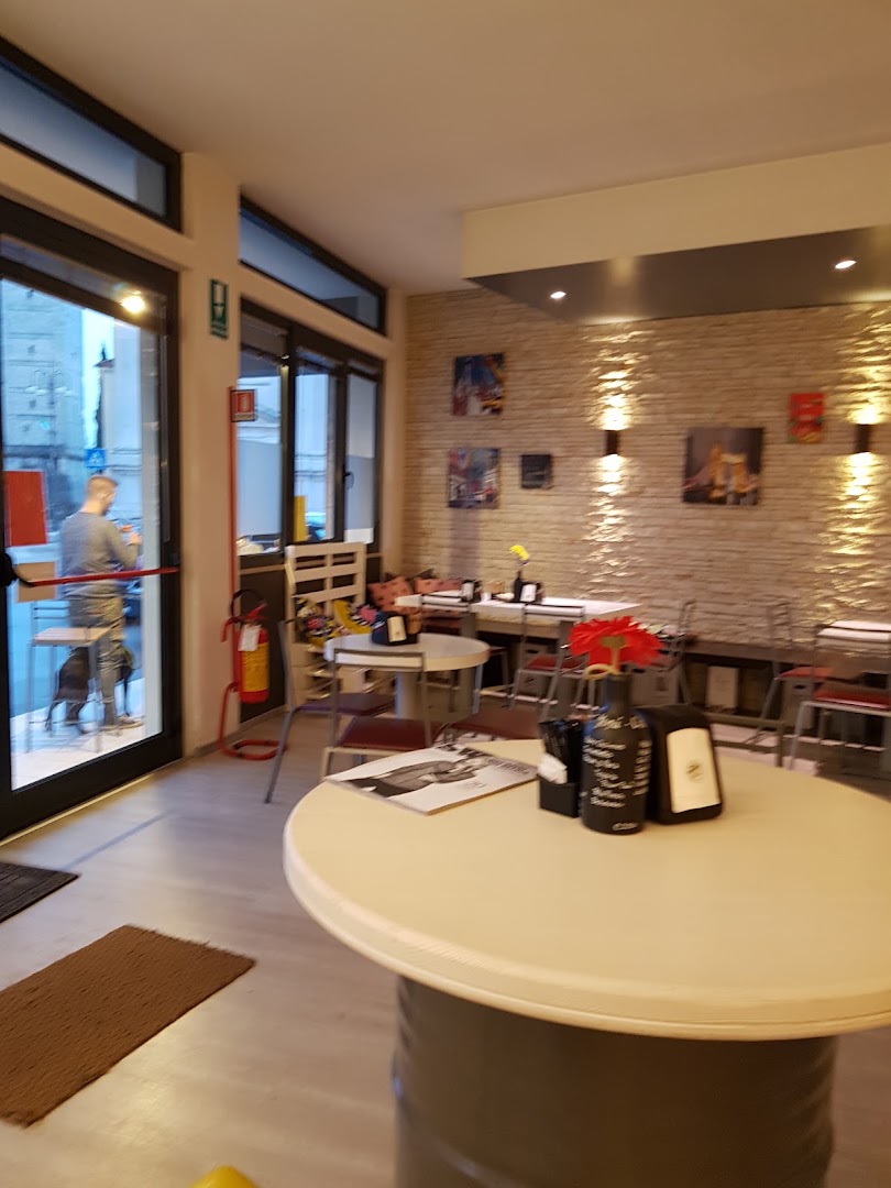 Bar Bamà, Vidor