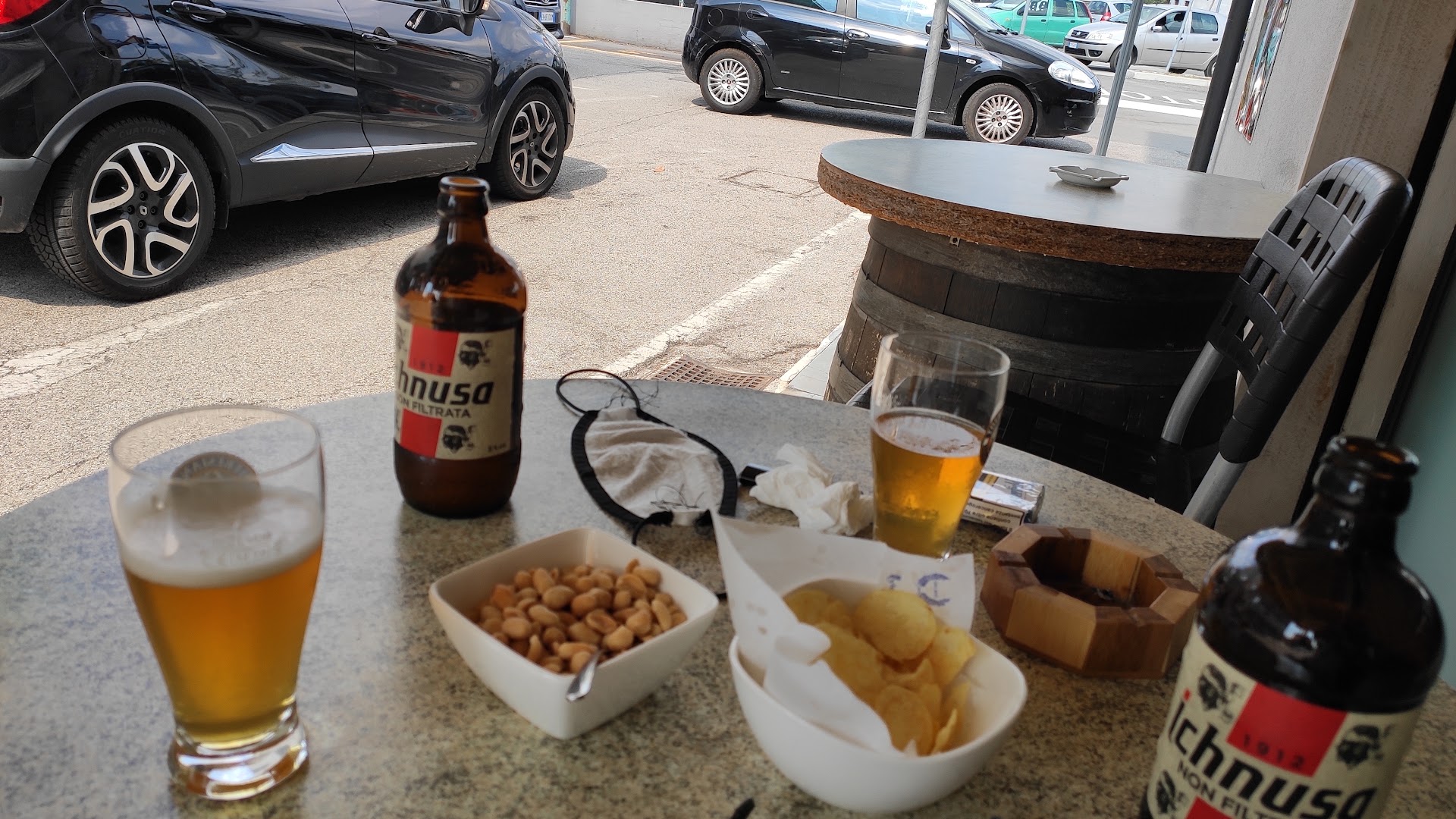BAR BEVI E TASI