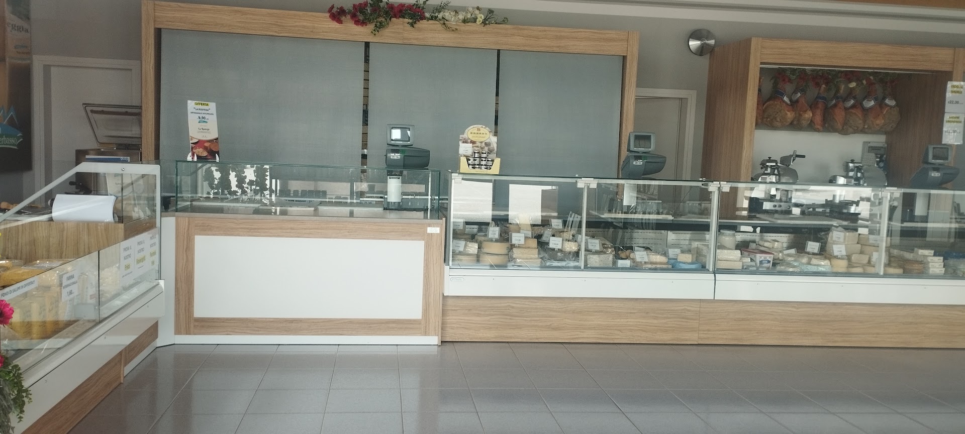 Bar Bianco - Latteria di Roverbasso nuova gestione
