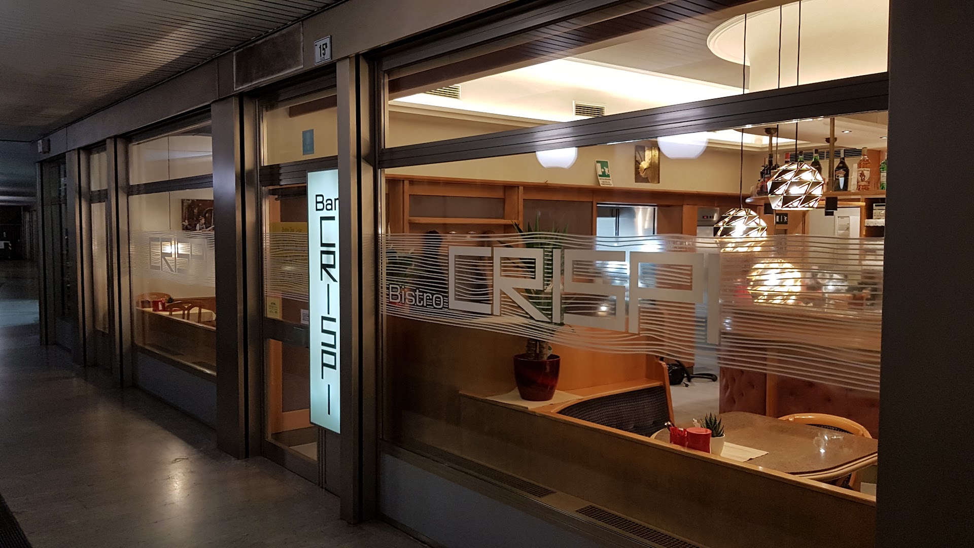 Bar - Bistro Crispi