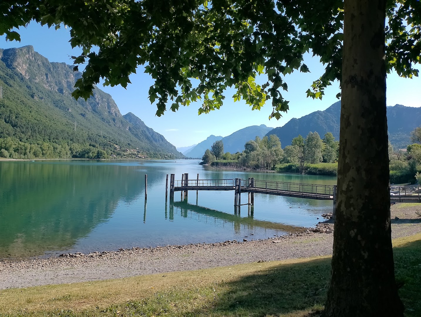 Bar Bona, Idro