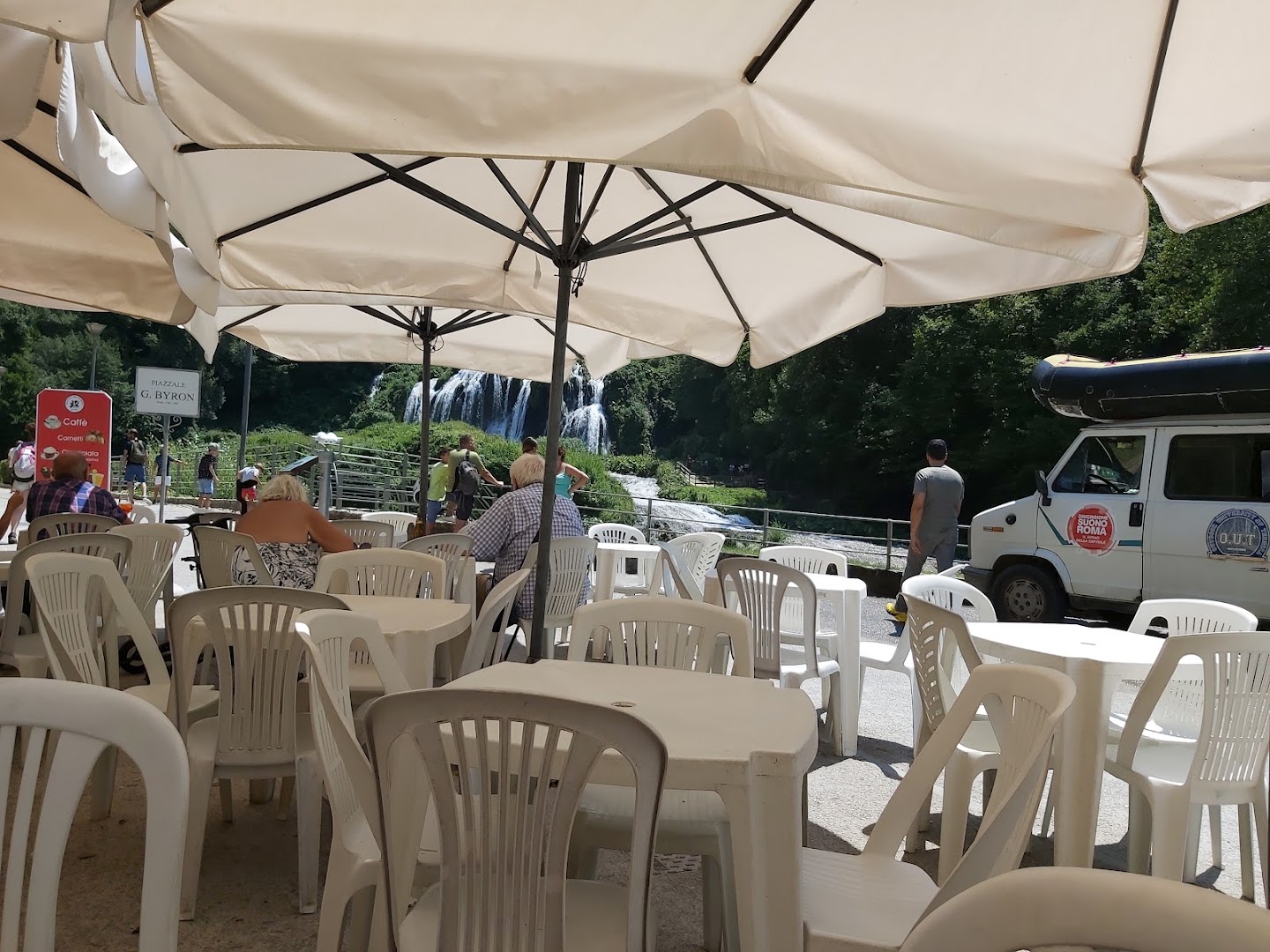 BAR Bottega del Turista RISTORO - Belvedere Byron PRODOTTI TIPICI TAVOLI ALL'APERTO