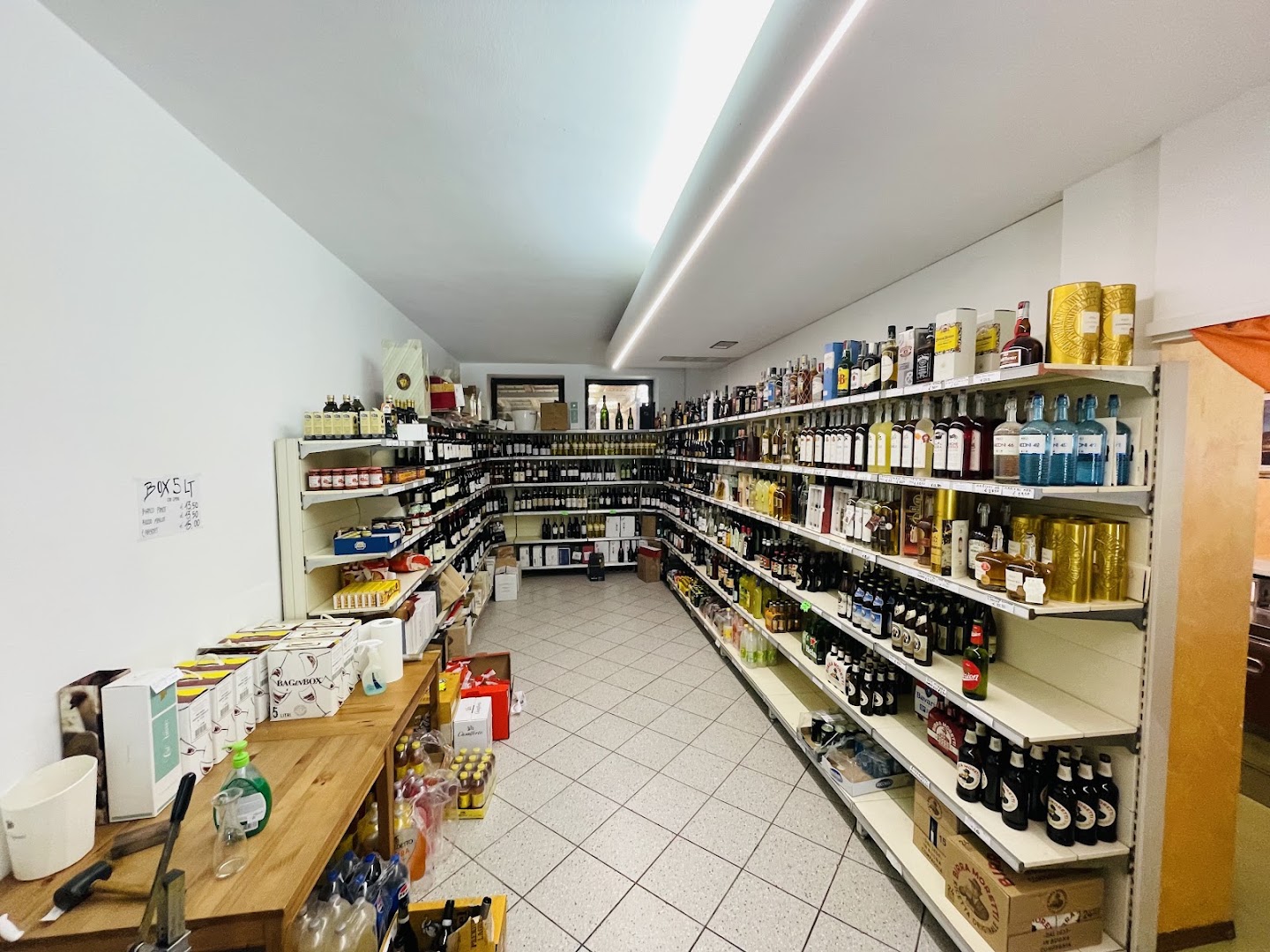 Bar bruschetteria rivendita vino Al Calice D’Oro