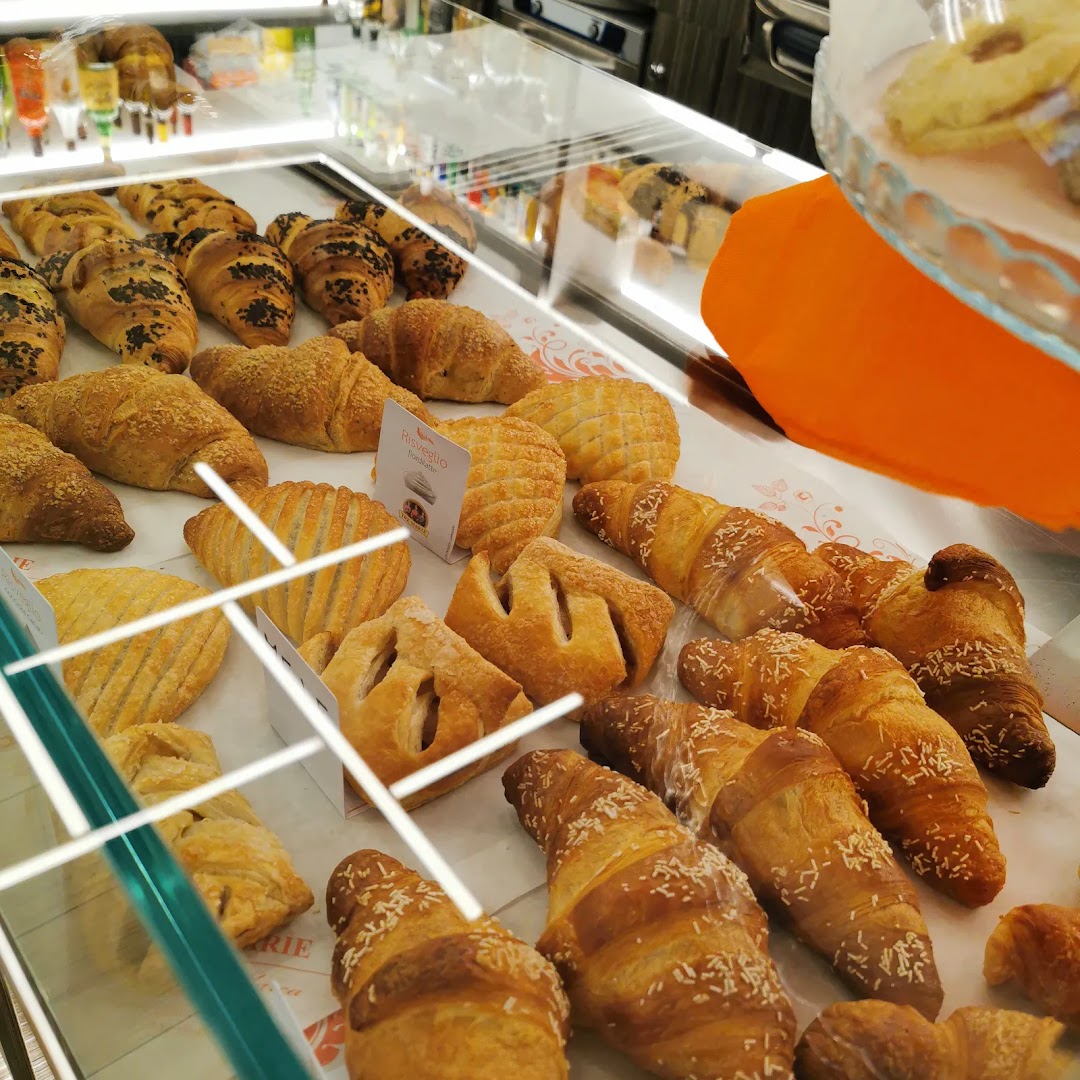 Bar Cafe' Real