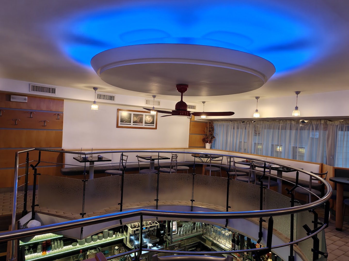 BAR CAFE' RIESEN
