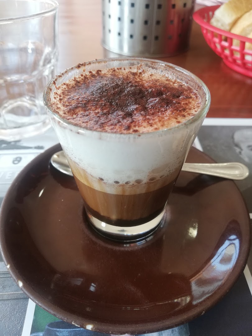 Bar caffe mania di Carella Alessio