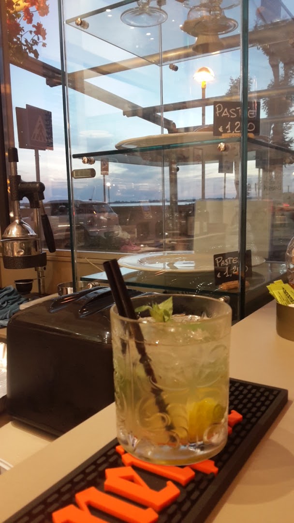 Bar Caffè Ponente 13