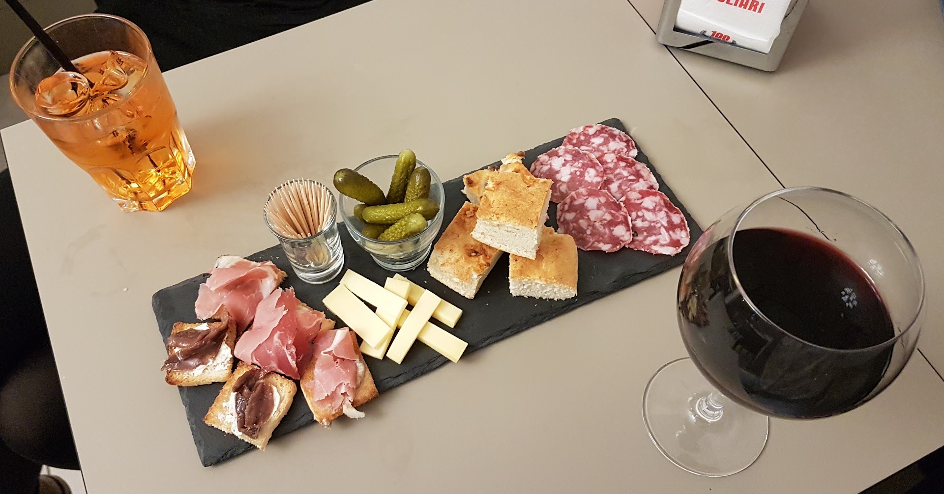 Bar Caffetteria Uno Più
