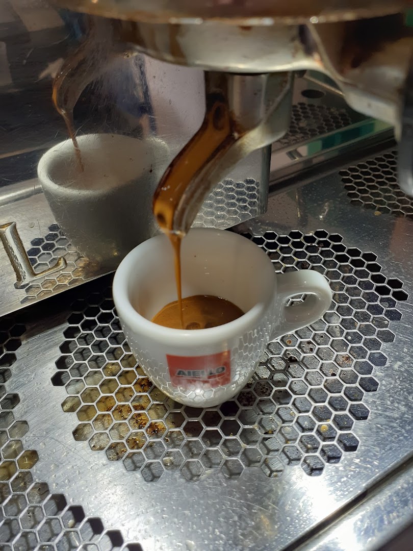 Bar Caffettiera Perrone Stazione di servizio esso