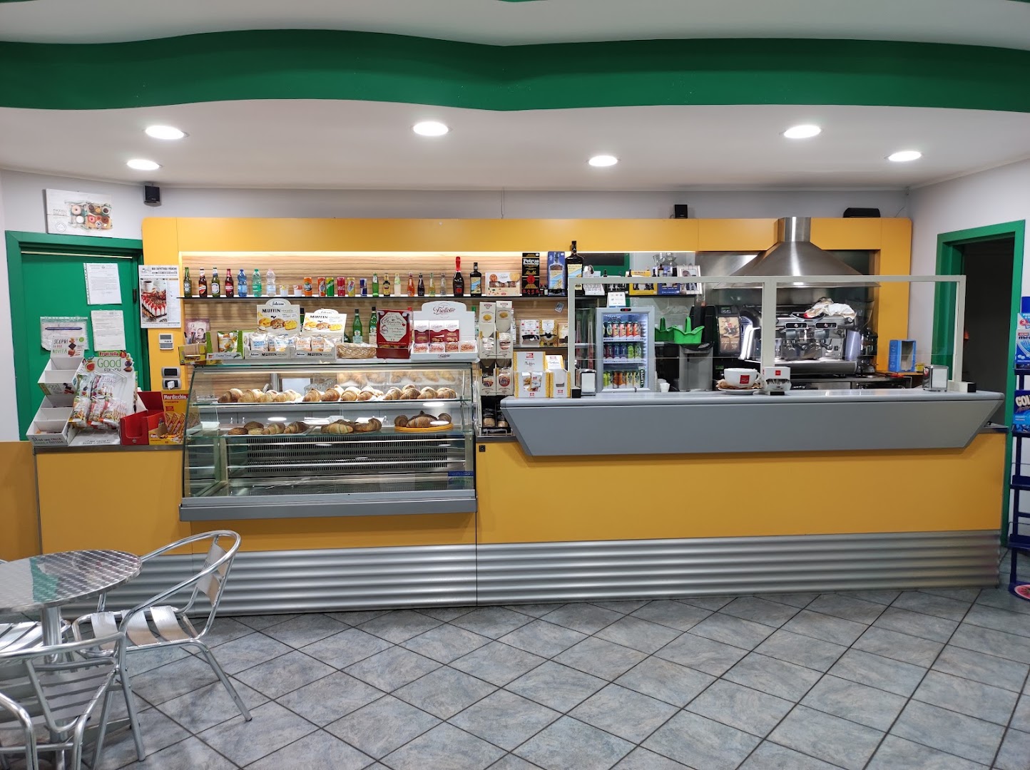 Bar Caffettiera Perrone Stazione di servizio esso