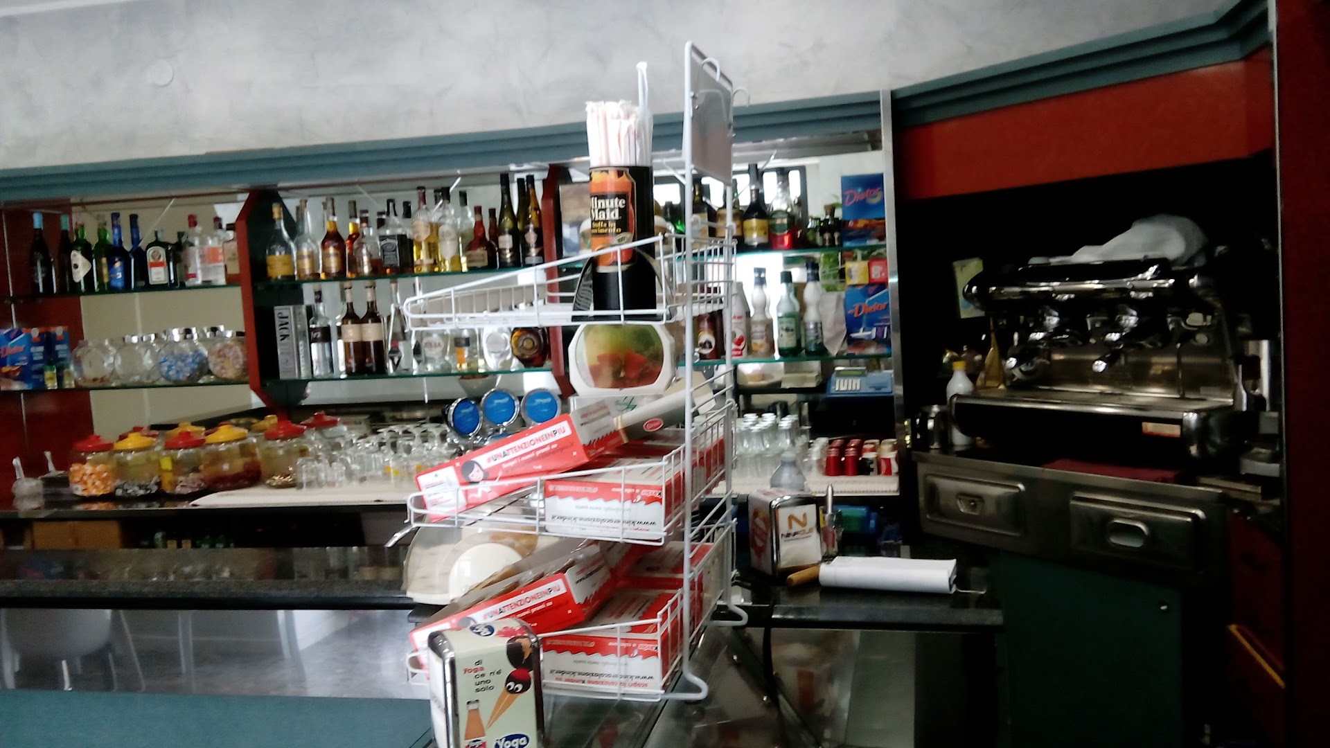 Bar Carrera, Laterza