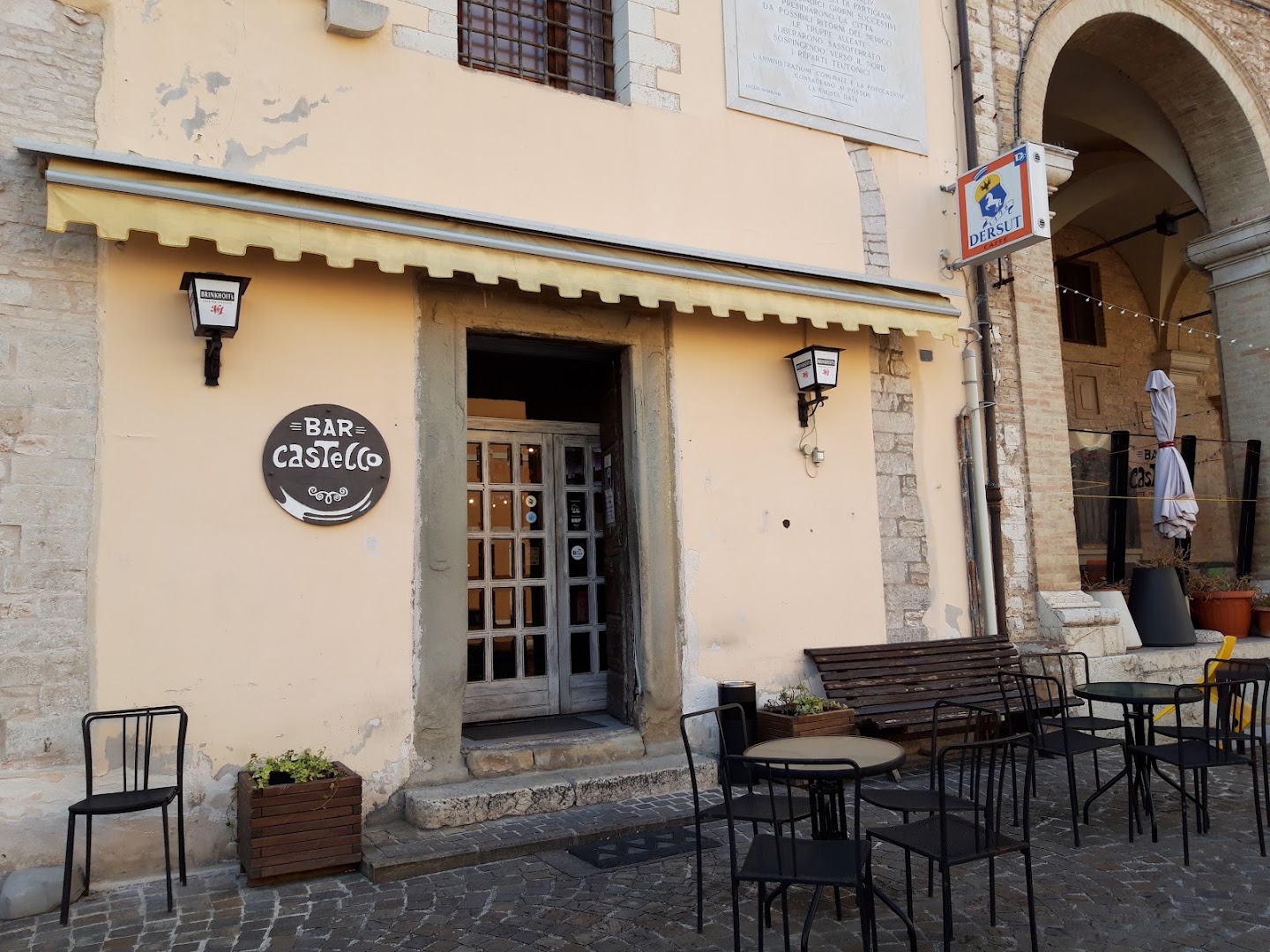 Bar Castello Fashion Colls