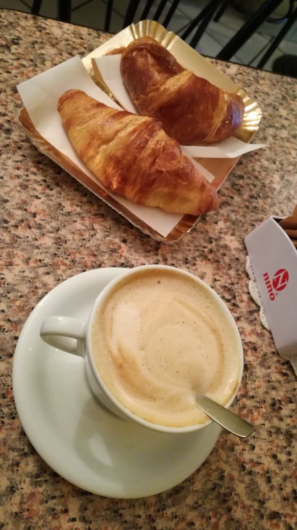 Bar Cattaneo, Borgosesia