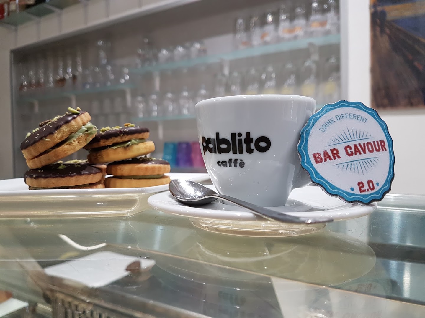 Bar Cavour 2.0, Vittoria