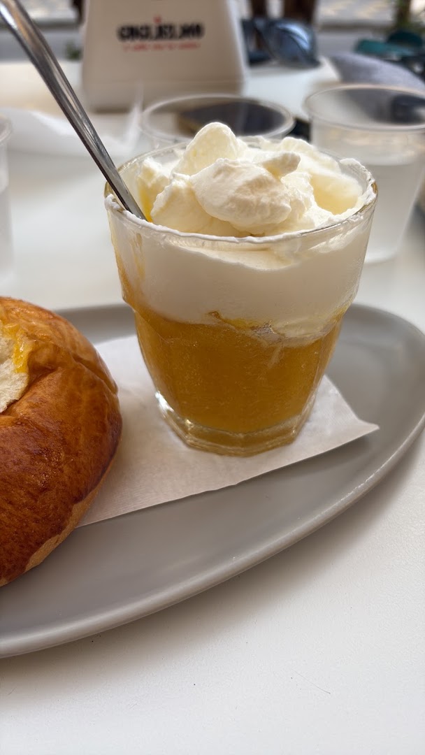 Bar Central | Aperitivi - Granite - Brioche col tuppo - Rustici - Pausa Pranzo - Champagne - Brolo