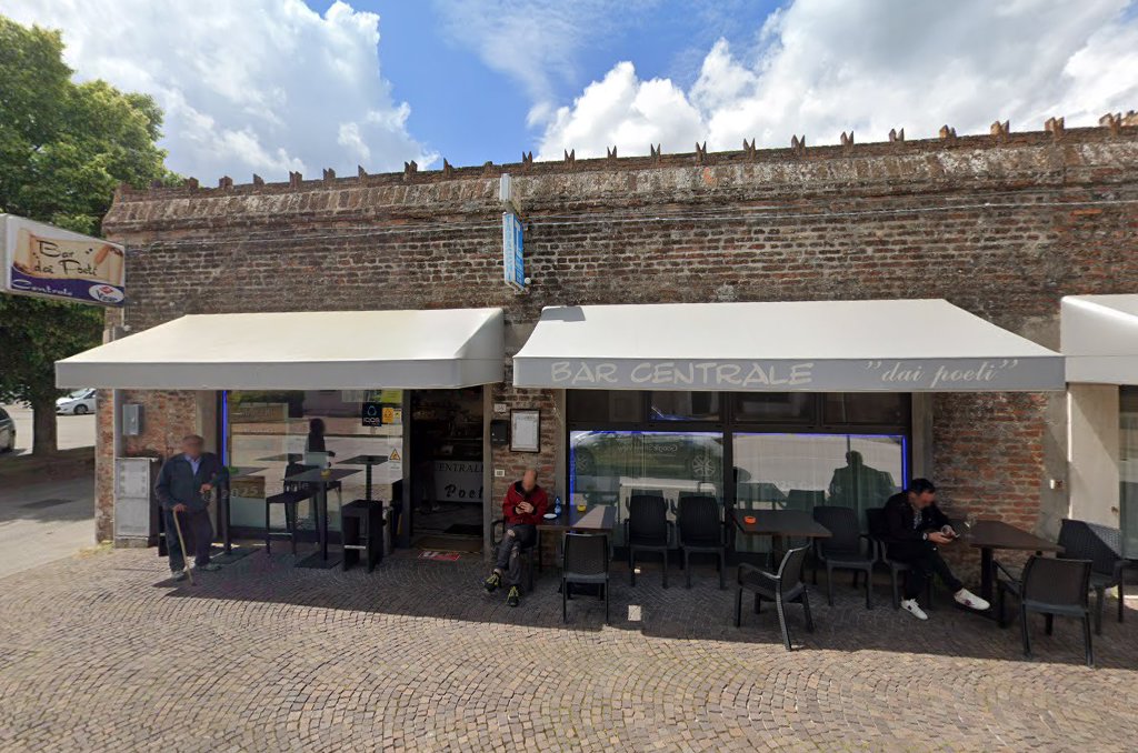 Bar centrale "dai Poeti"