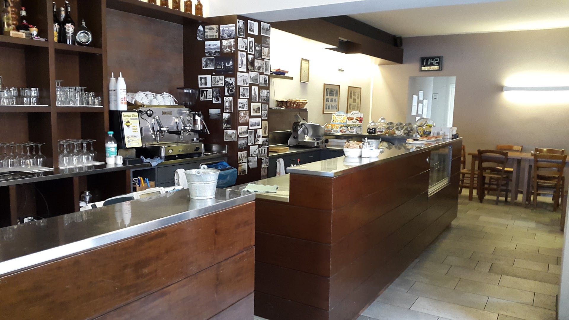 Bar Centrale Di Agosto Carlo