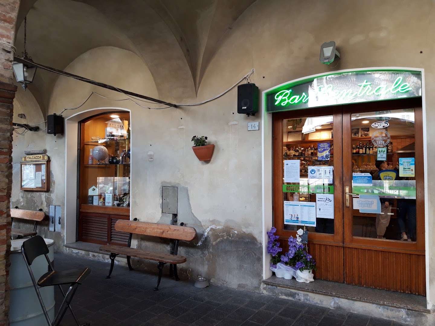 Bar Centrale di Paolinelli e Biancini