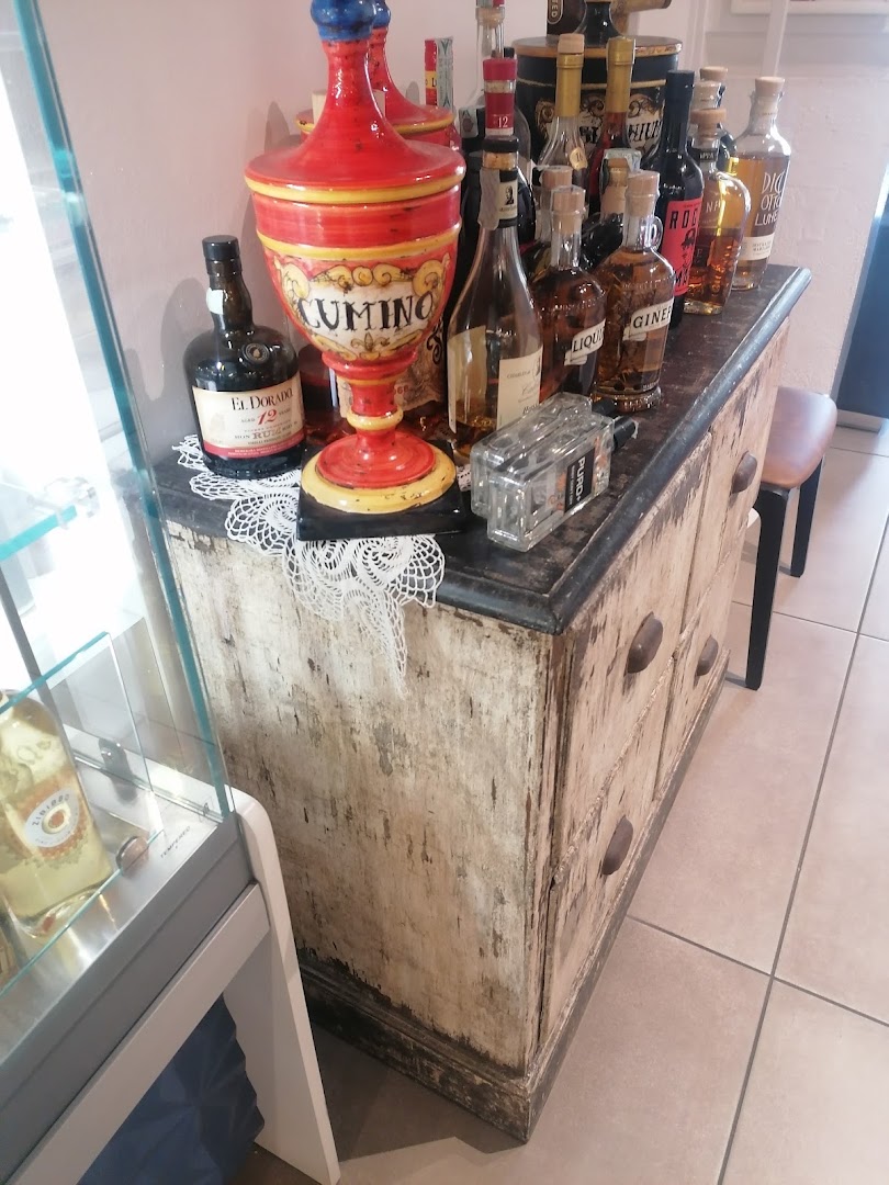 Bar Cesoia, Bologna