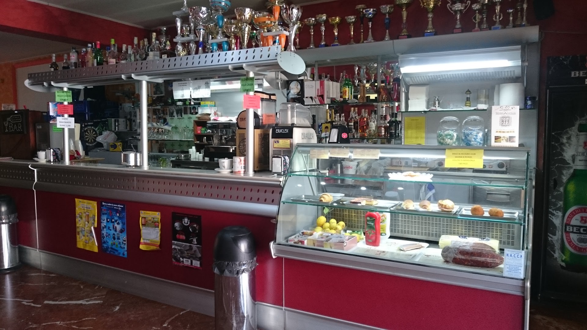BAR CHAMPAGNERIA