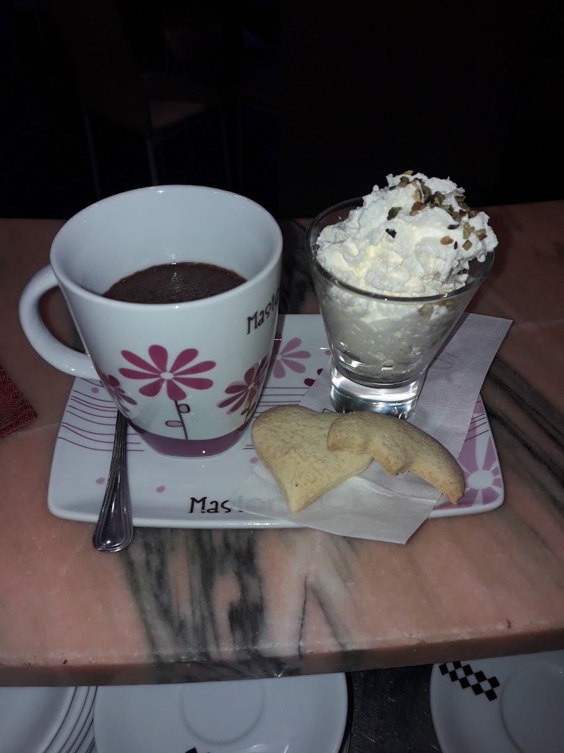 Bar Chantilly
