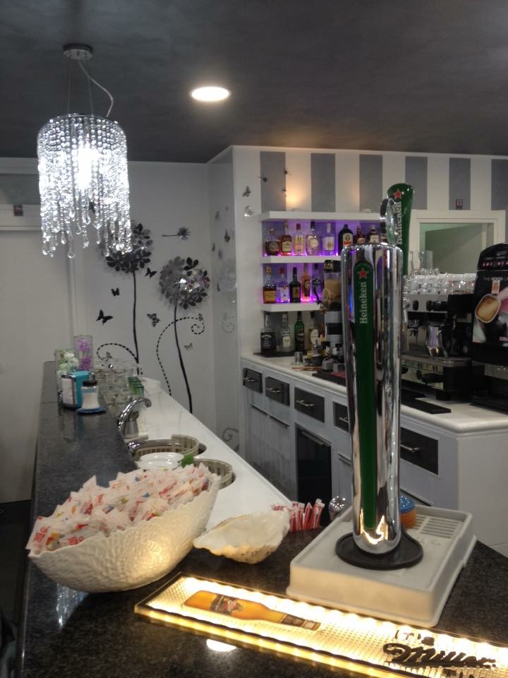 Bar Cheri 2
