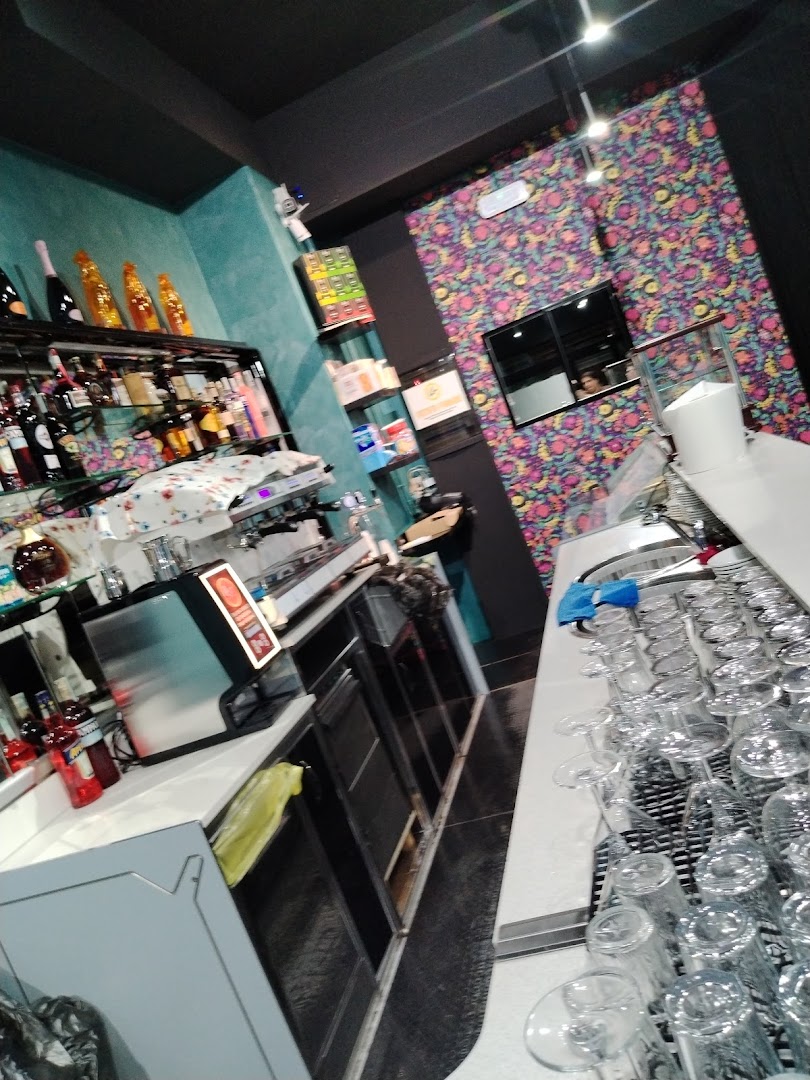BAR CHLOE