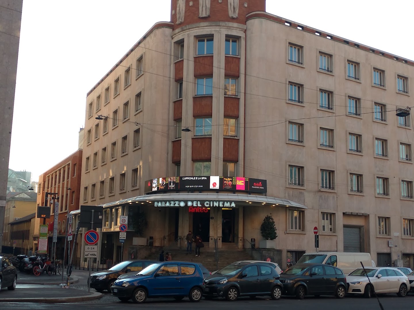 Bar Cinema Anteo, Milano