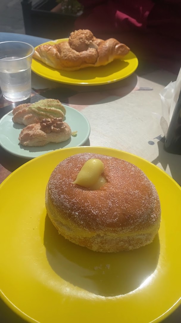 Bar Cornetteria Pasticceria Rosticceria Peccati di Gola Tropea -Specialita' Tipiche -