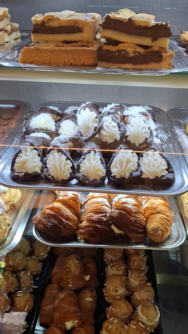 Bar Cornetteria Pasticceria Rosticceria Peccati di Gola Tropea -Specialita' Tipiche -