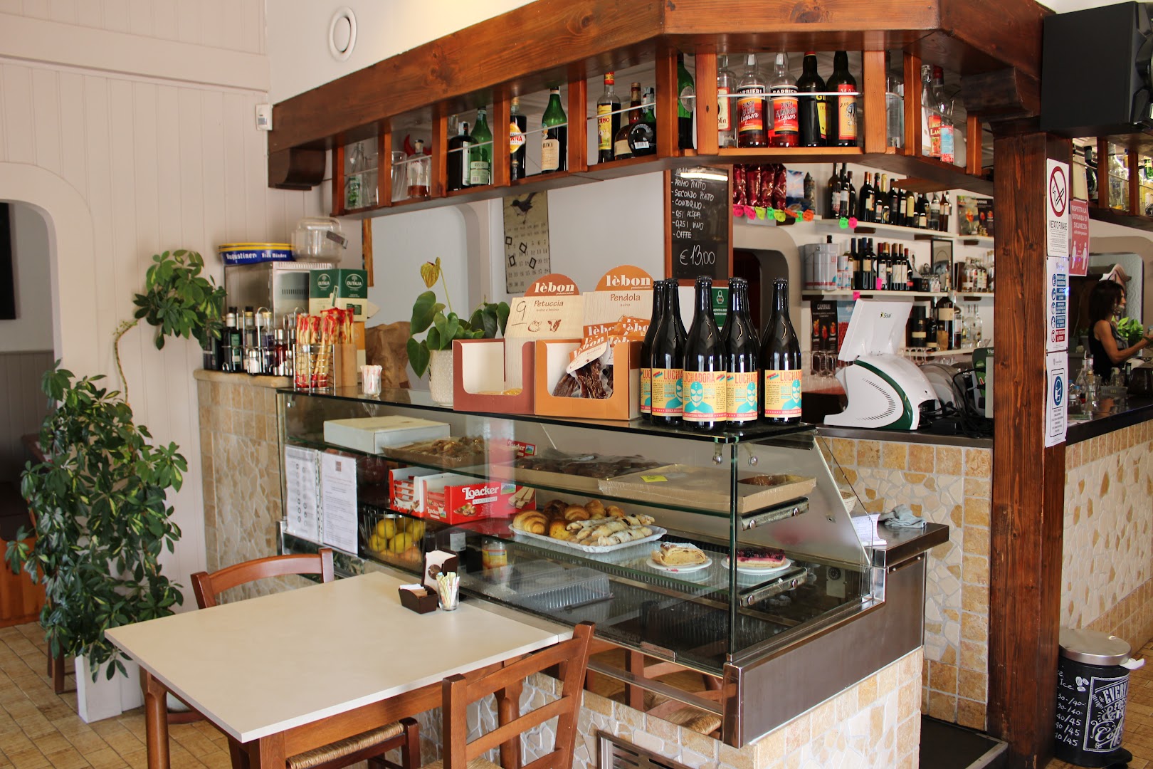 Bar Cral