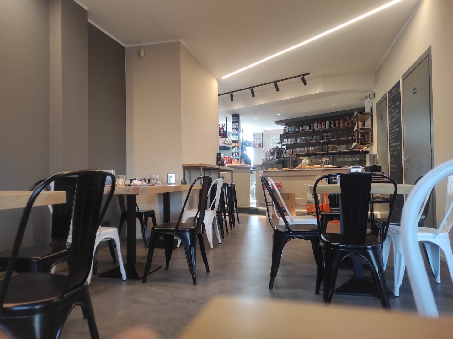 Bar Crazy, Caffetteria, Paninoteca, Piadineria, Aperitivi, Birreria,