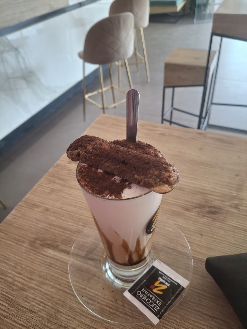Bar "Crystal Cafe"
