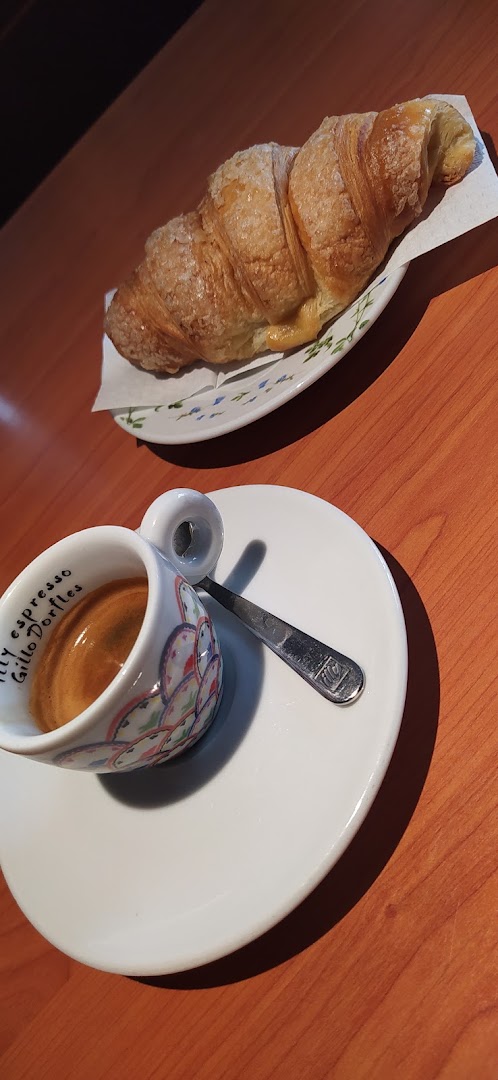 Bar Cubo 90 Di Madeddu