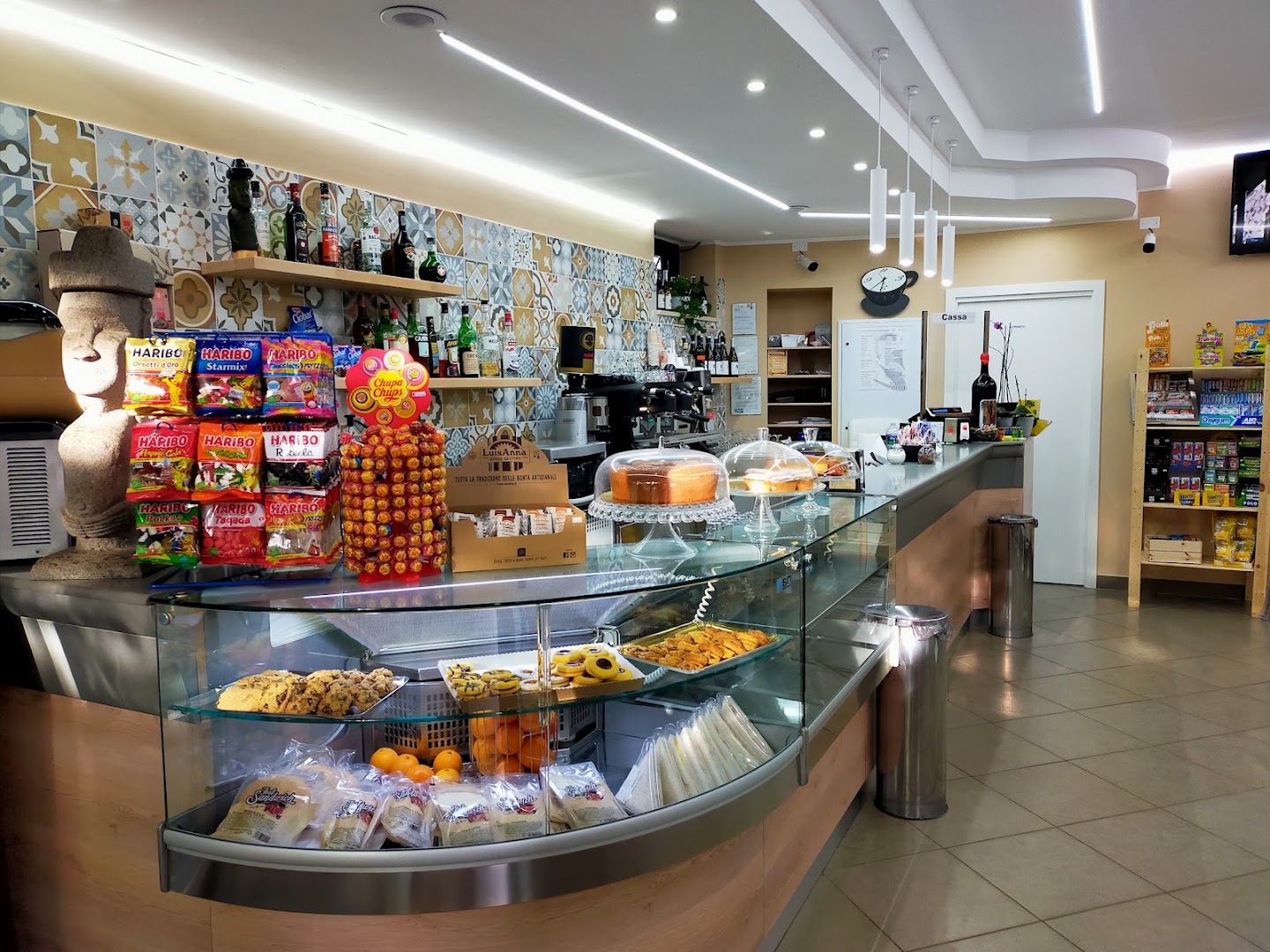 Bar Del Moai