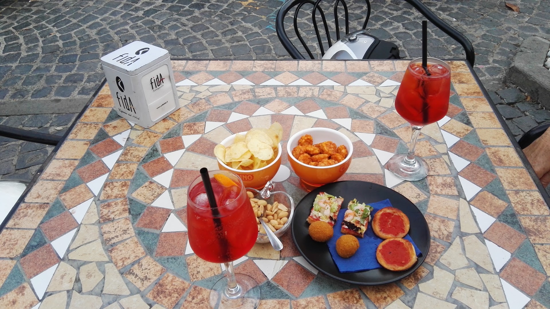 Bar Del Turista, Marta
