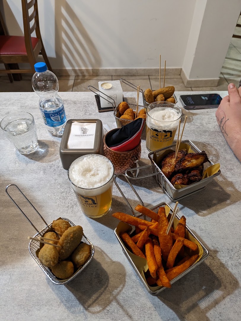 Bar Delfi