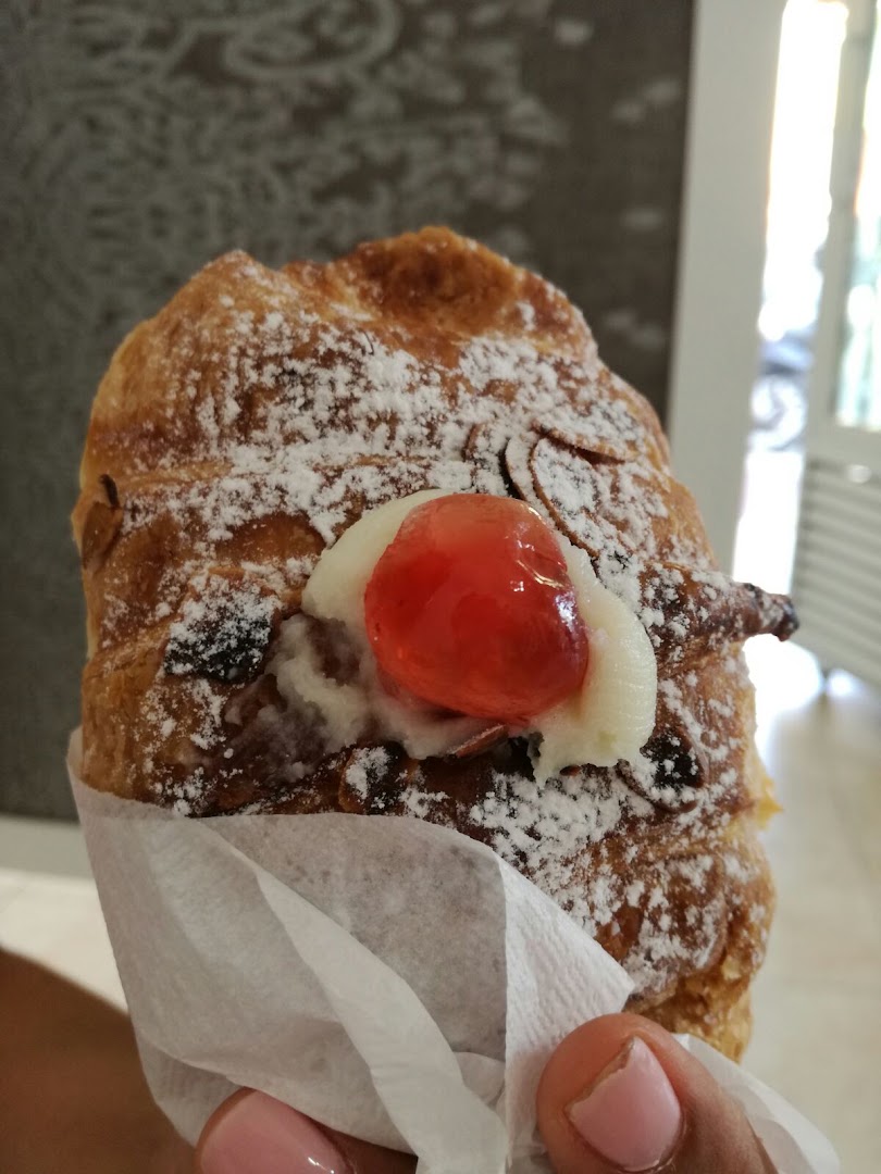 Bar Delice White