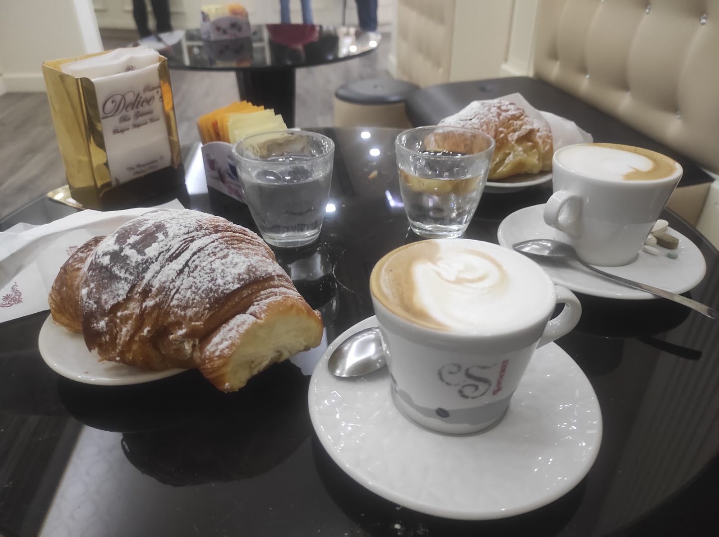 Bar Delice's