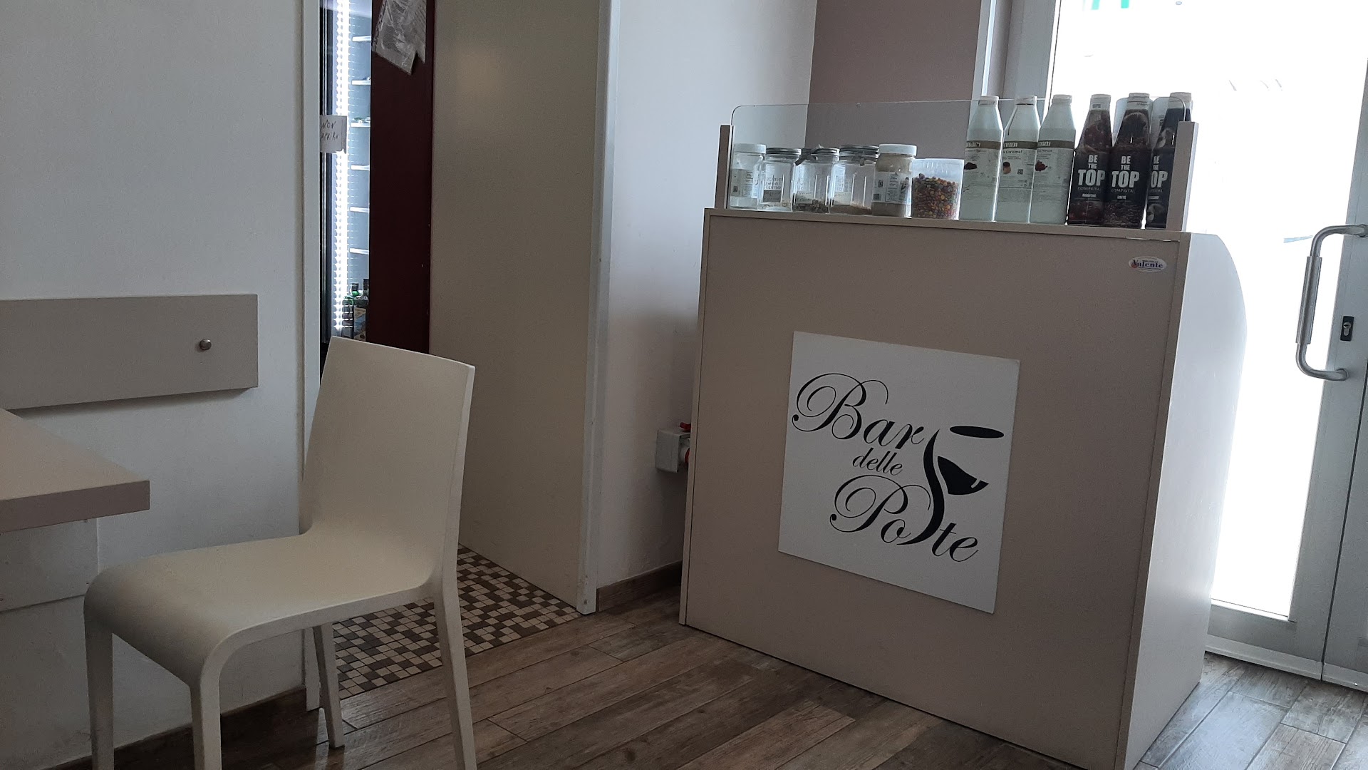 Bar delle Poste, Mottola
