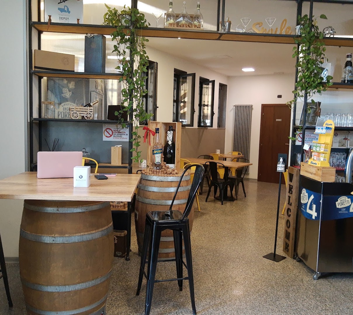 Bar DEPOT