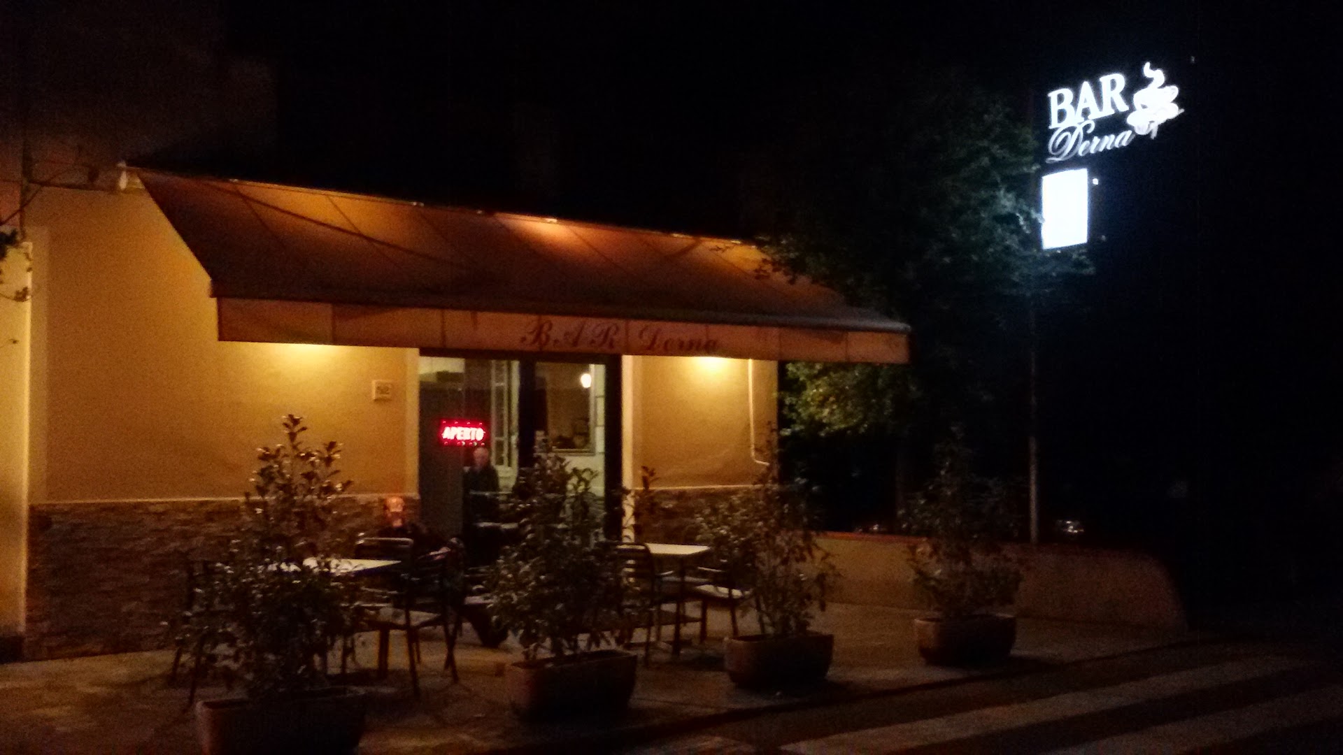 Bar Derna, Capannori