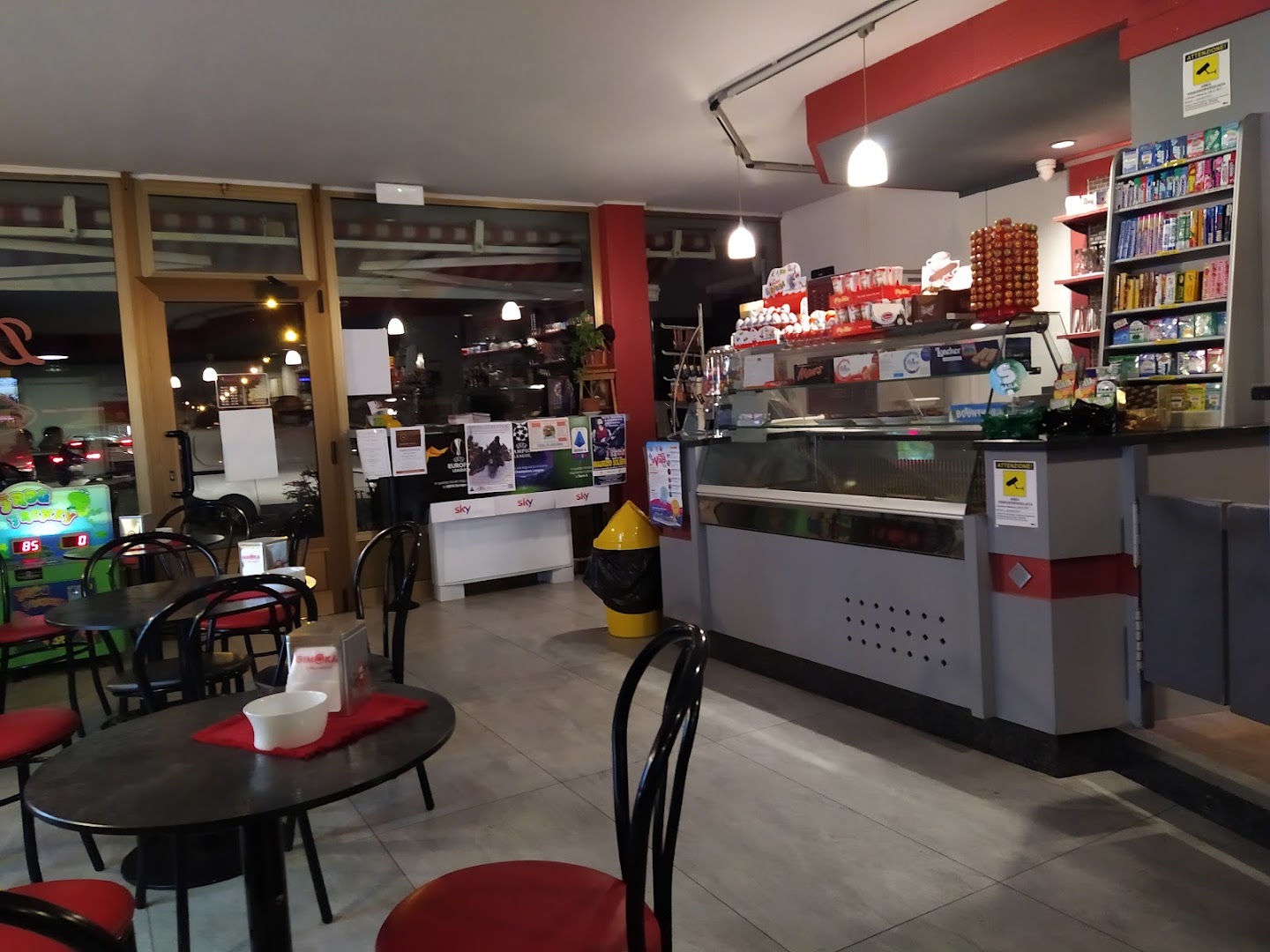 Bar Drink Point, Dubino