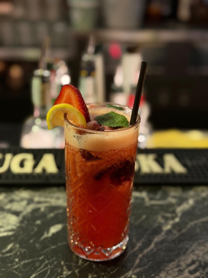 BAR DUE COLONNE